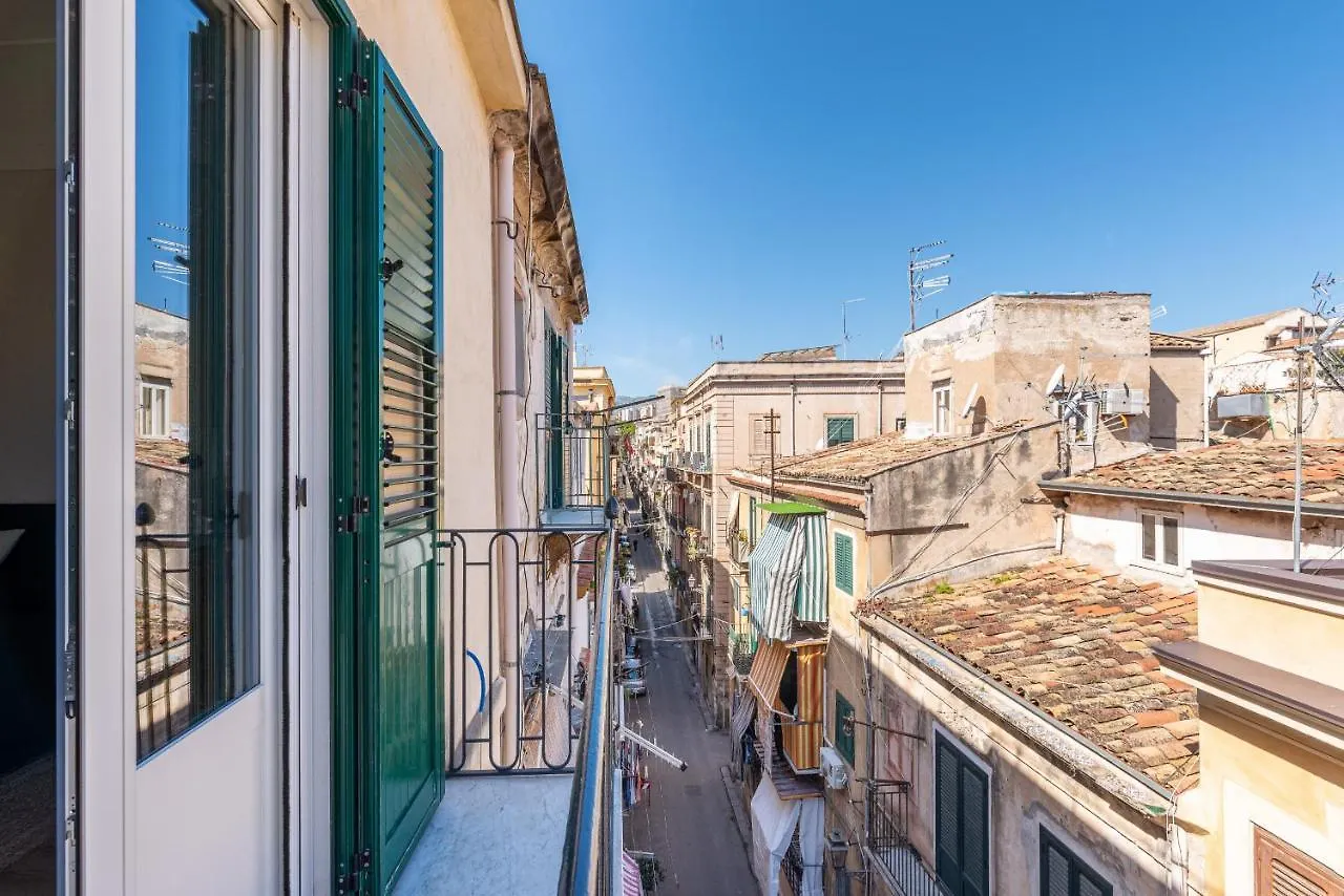 Porta Di Castro Design Apartment With Terrace By Wonderful Italy Palermo Italië